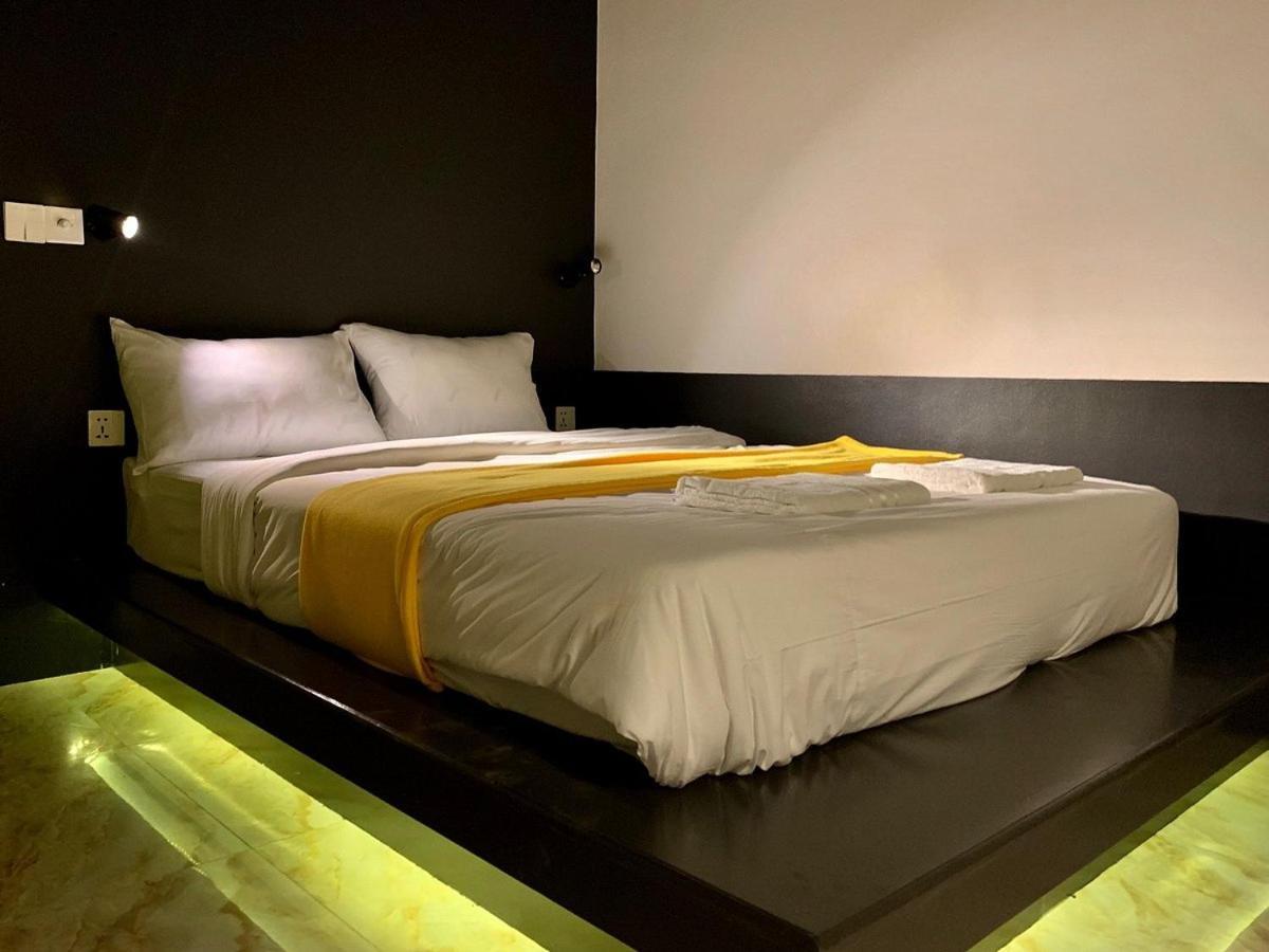 The Hive Hotel Siem Reap Exterior photo