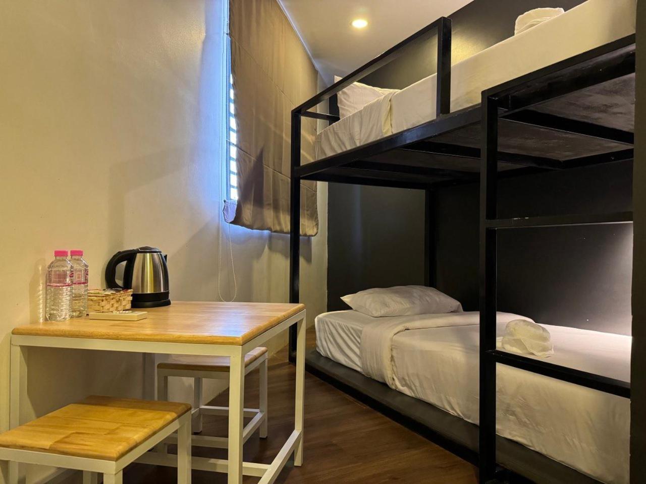 The Hive Hotel Siem Reap Exterior photo